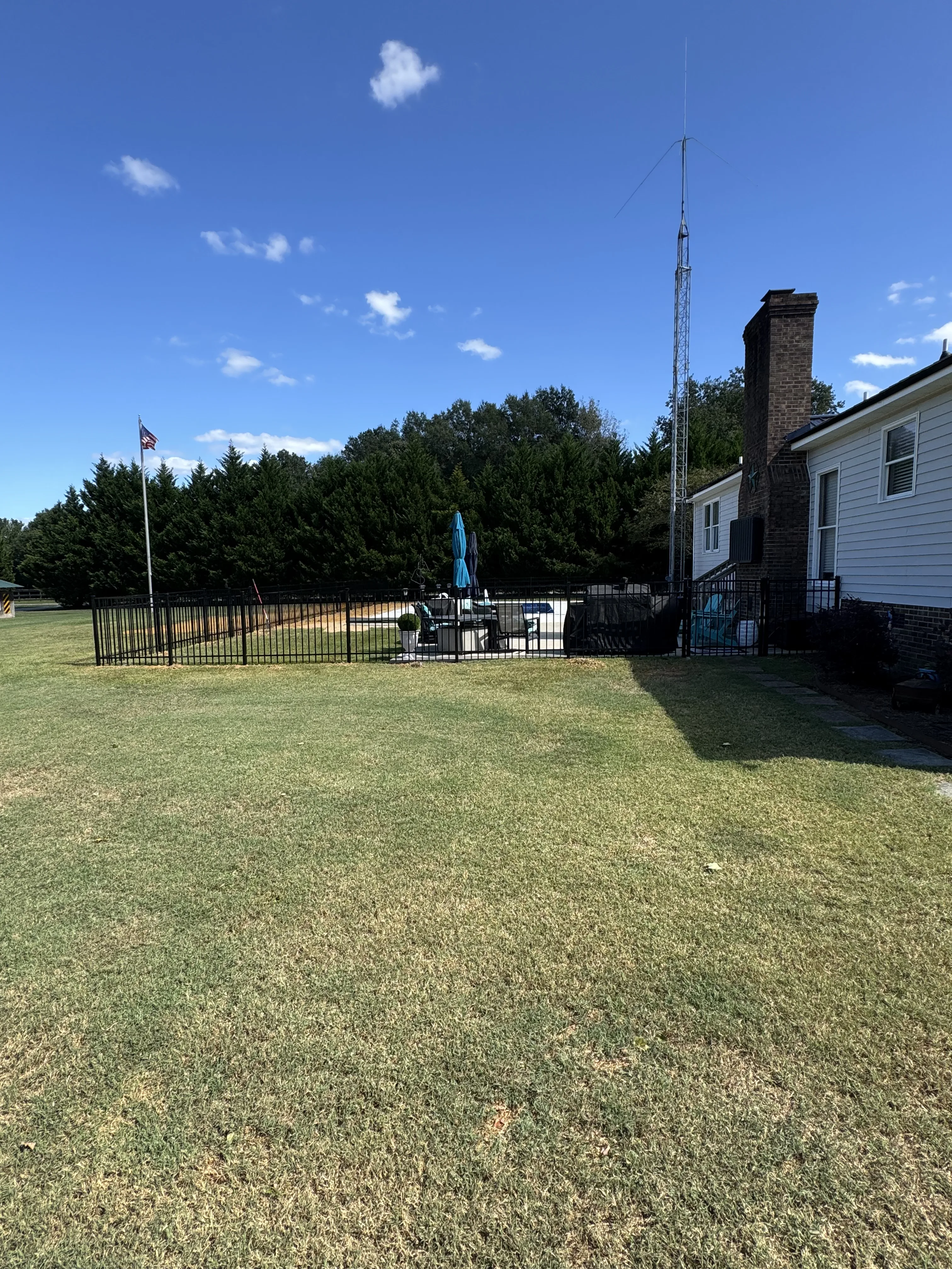 Aluminum fence installation