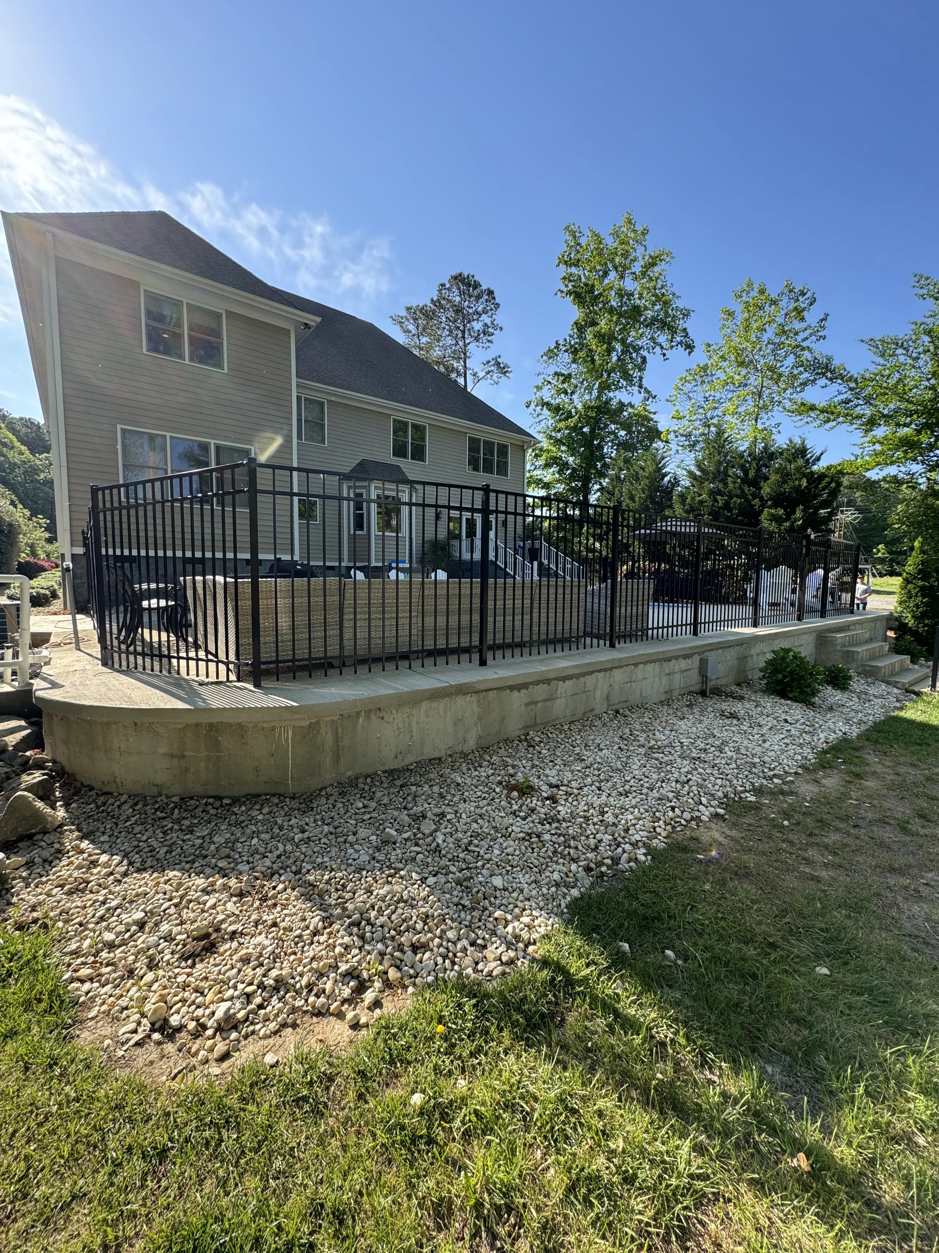 Aluminum fence installation
