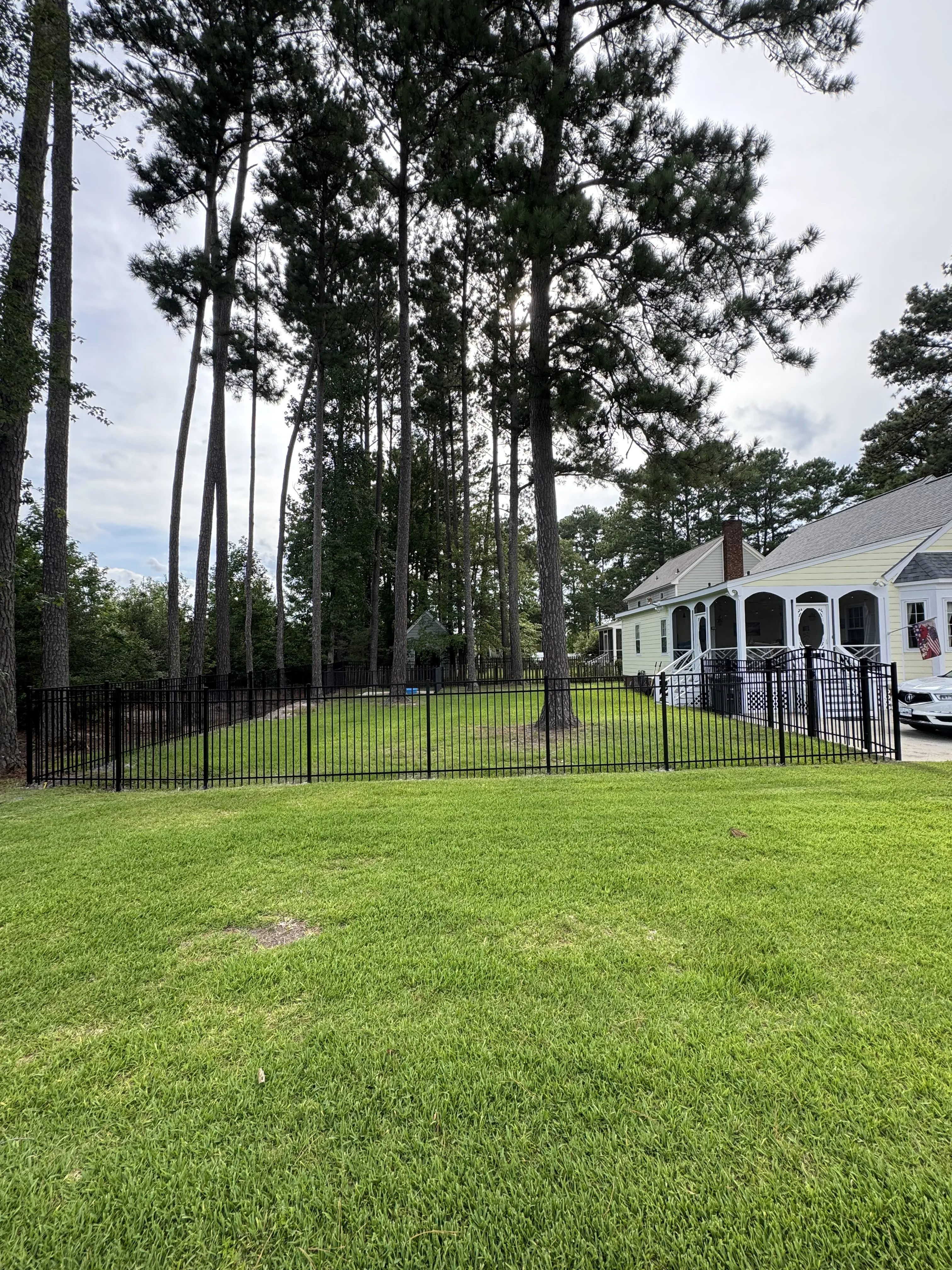 Aluminum fence installation