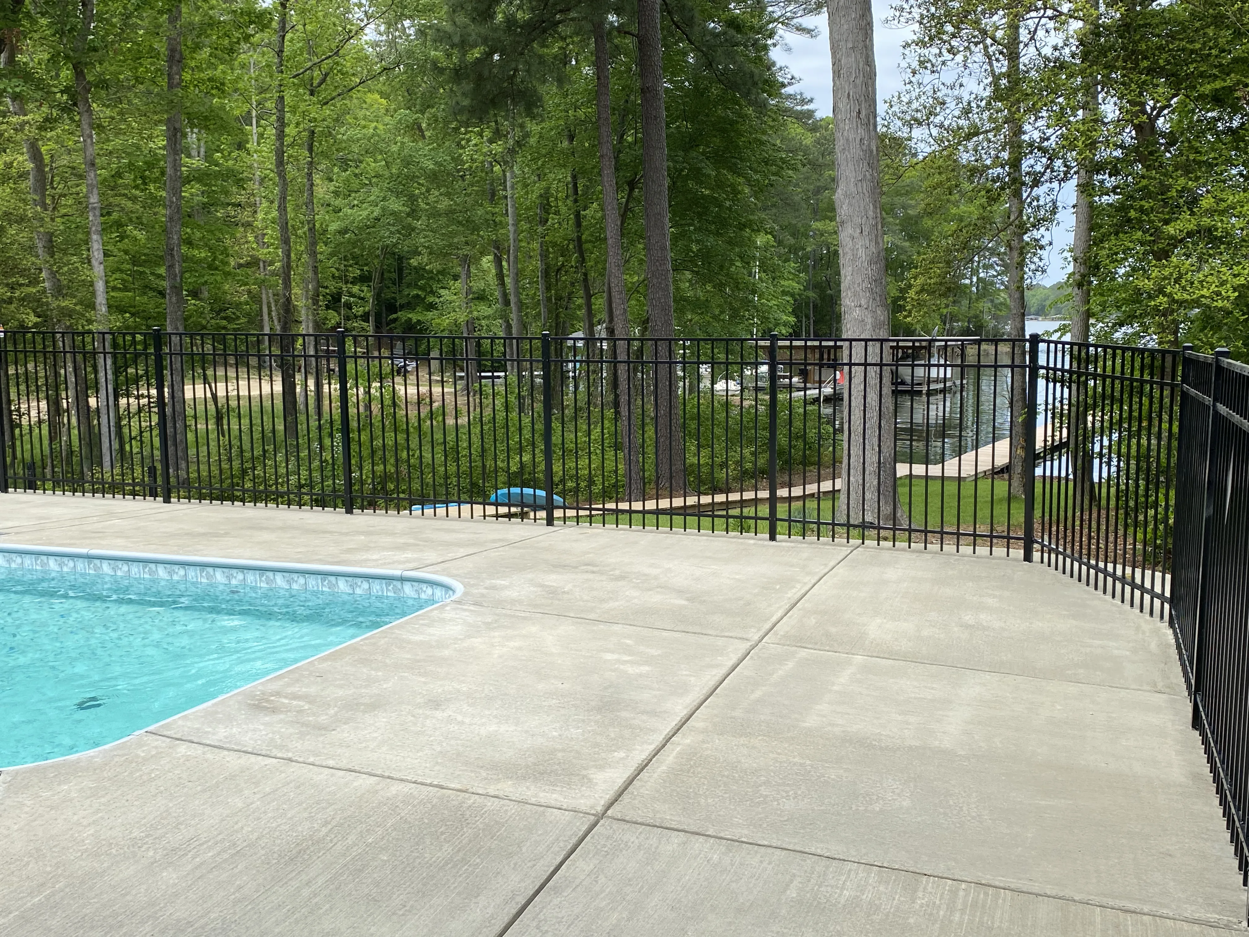 Aluminum fencing
