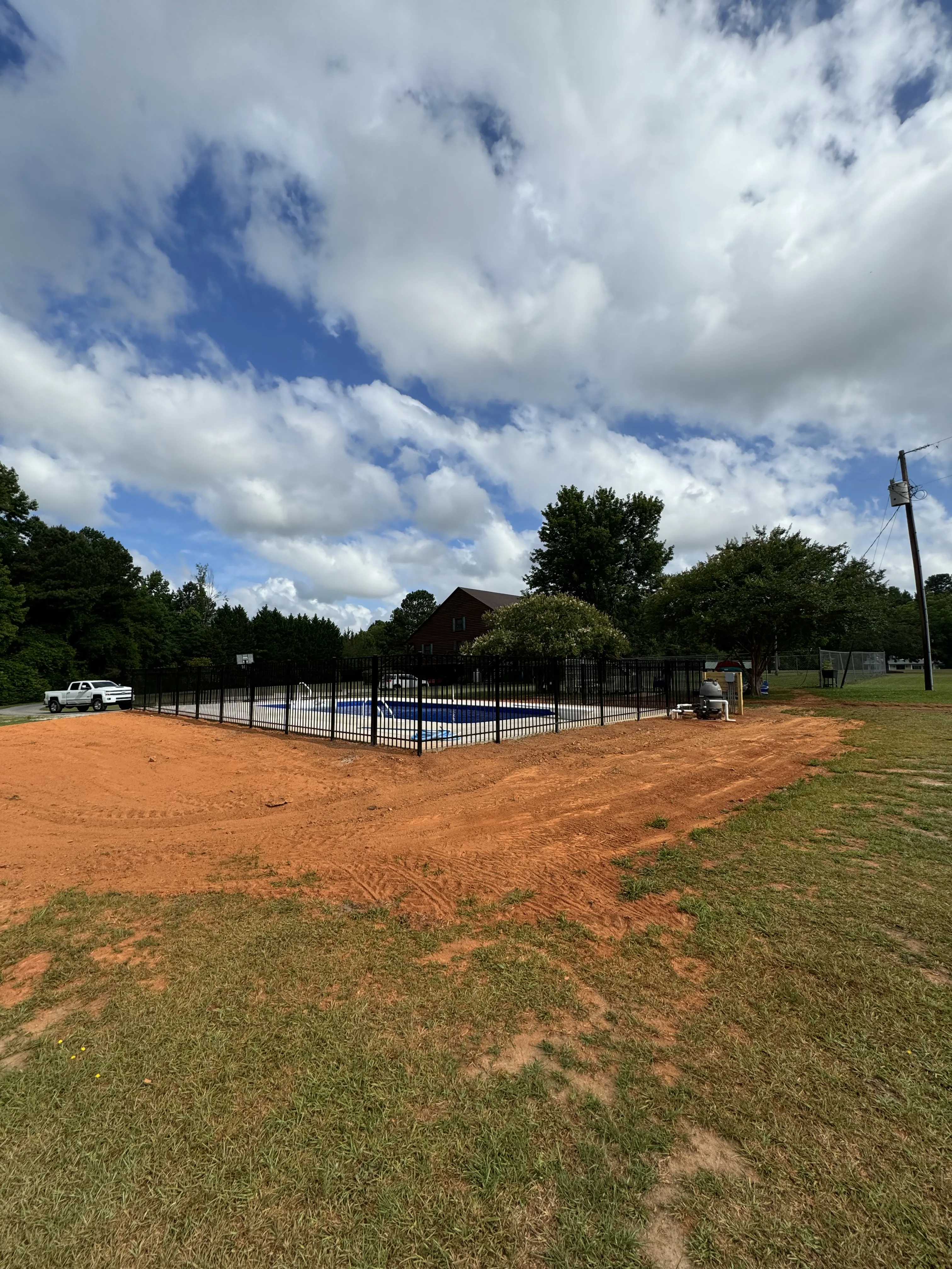 Aluminum fence installation