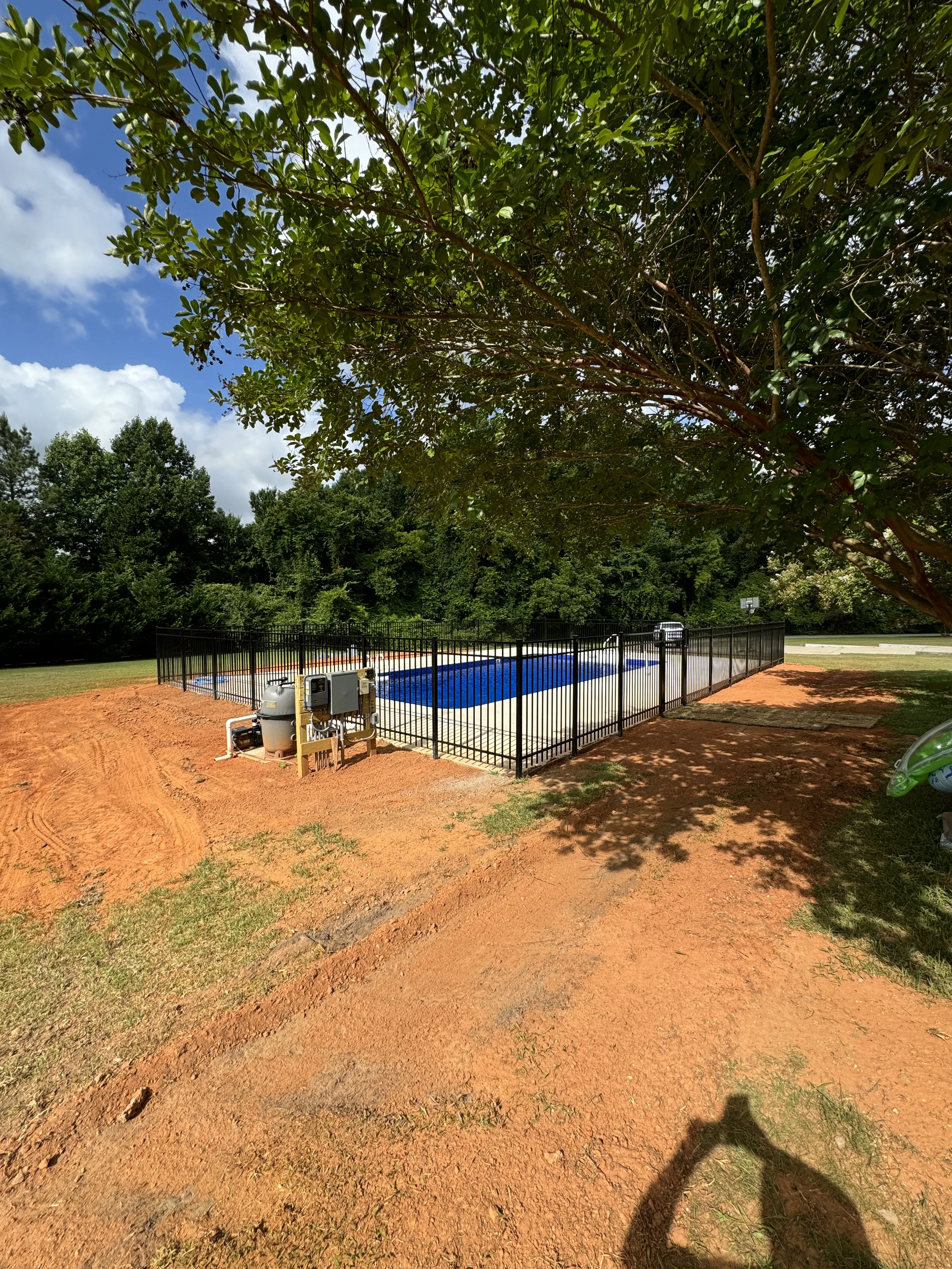 Aluminum fence installation