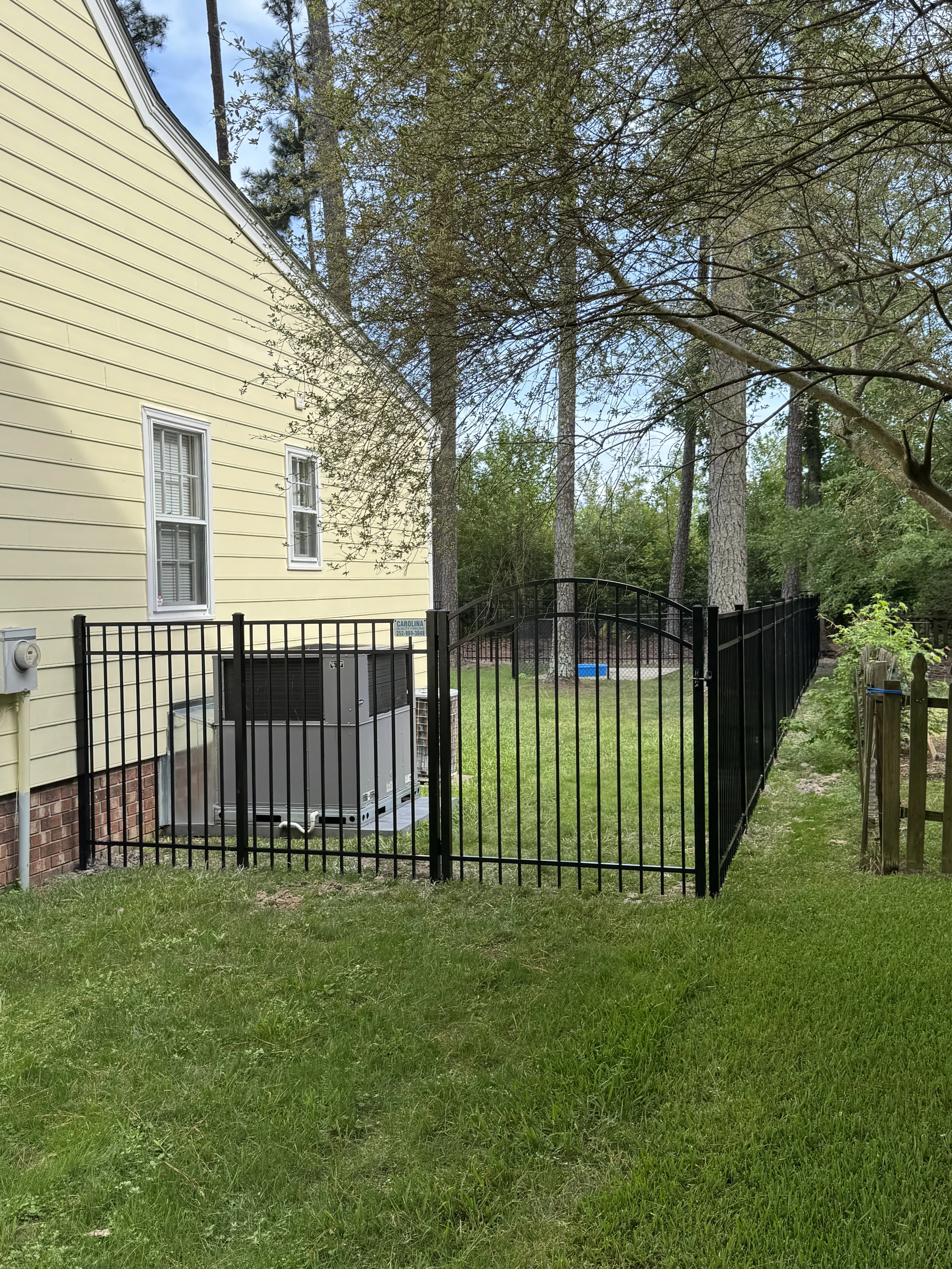 Aluminum fence installation