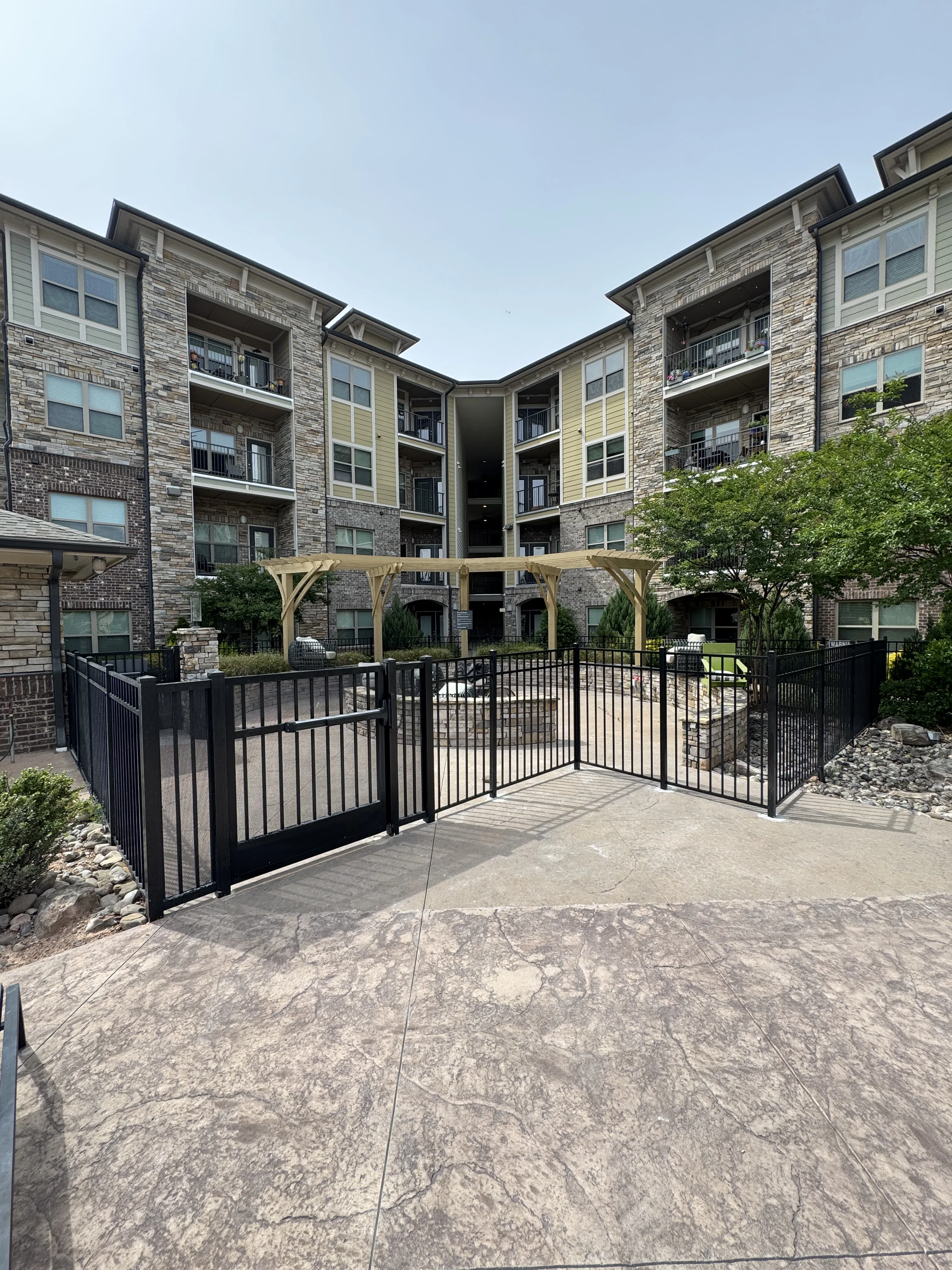 Aluminum fence installation